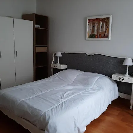 Maison Biarritz, 3 Pieces, 4 Personnes - Fr-1-239-681 펜션 *